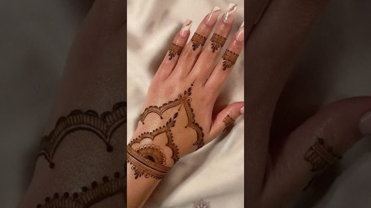 Aesthetic Mehndi Designs 