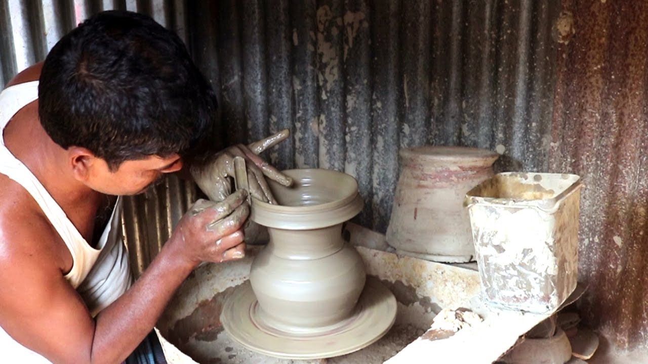 Pottery work traditional pottery designer..দেখুন কিভাবে মাটি দিয়ে