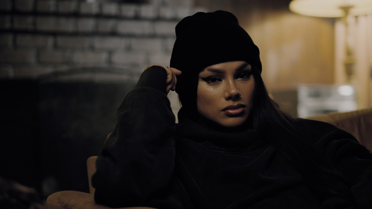 Snow Tha Product - She Wasnt Home