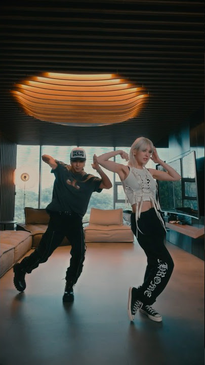 #JEONSOMI x #TAEYANG #FastForwardChallenge #Shorts