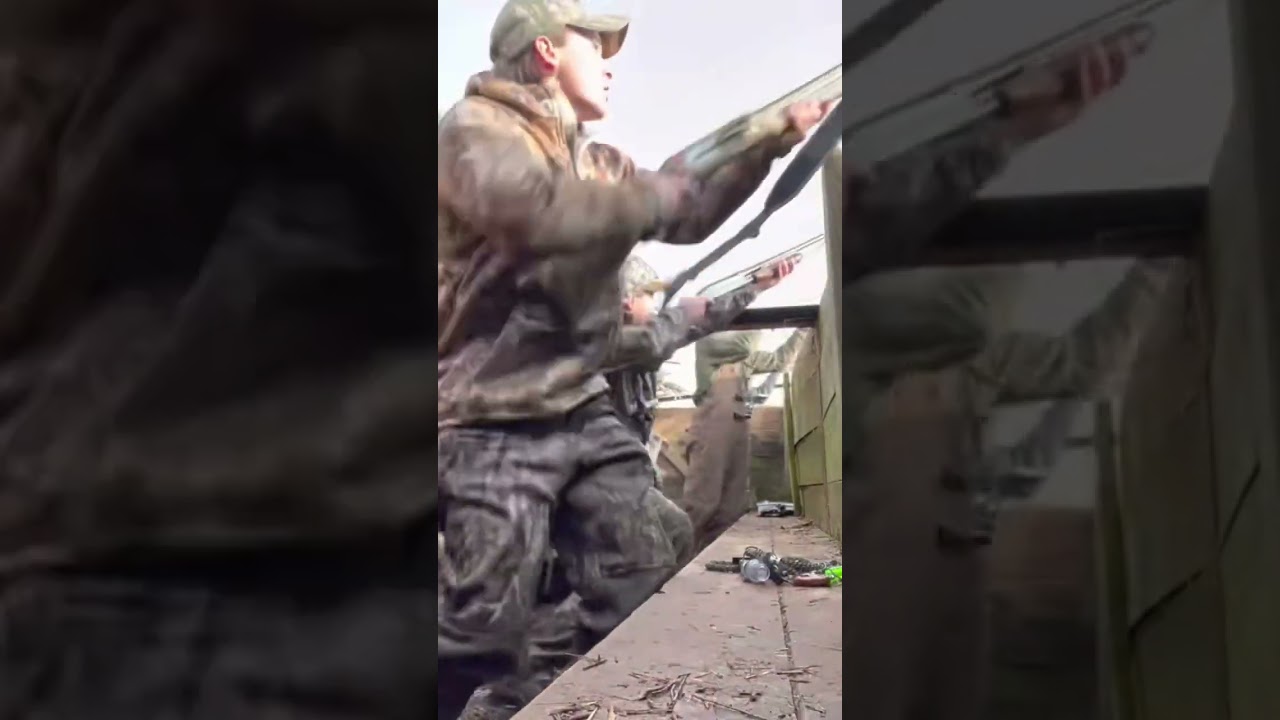 Pit Blind View! Goose Hunting! Honkers In Our Face! 