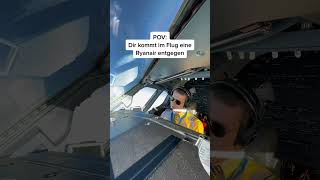 Nehmt Es Mit Humor fliegereipilotflugzeugcockpitflugreisefluganfluglandungflughafen