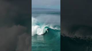 Giving thanks for big waves being back 😬🙌🏼 surfer: #HappyThanksgiving #Surf #Surfing #pipeline