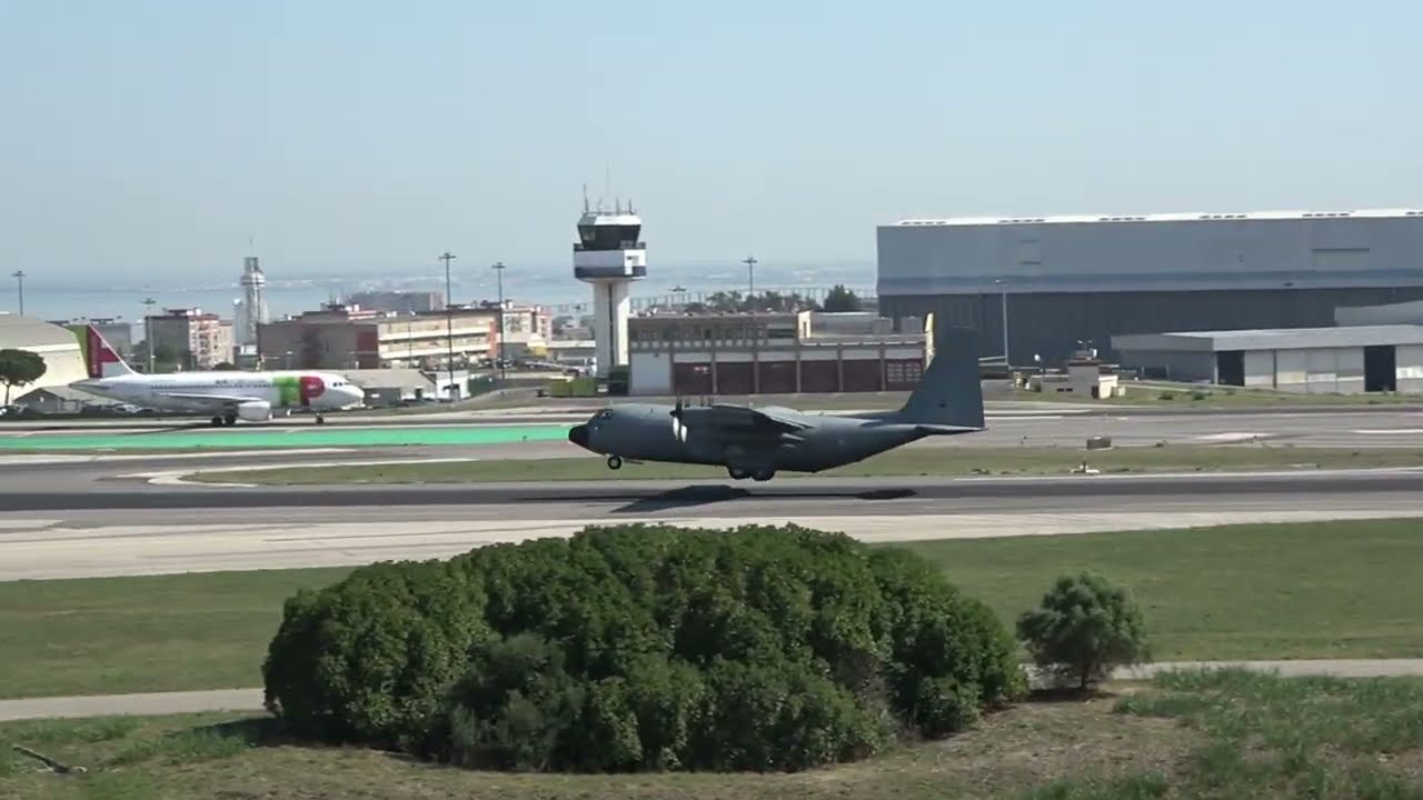 C130 taking off at Lisbon Airport 09/10/2023