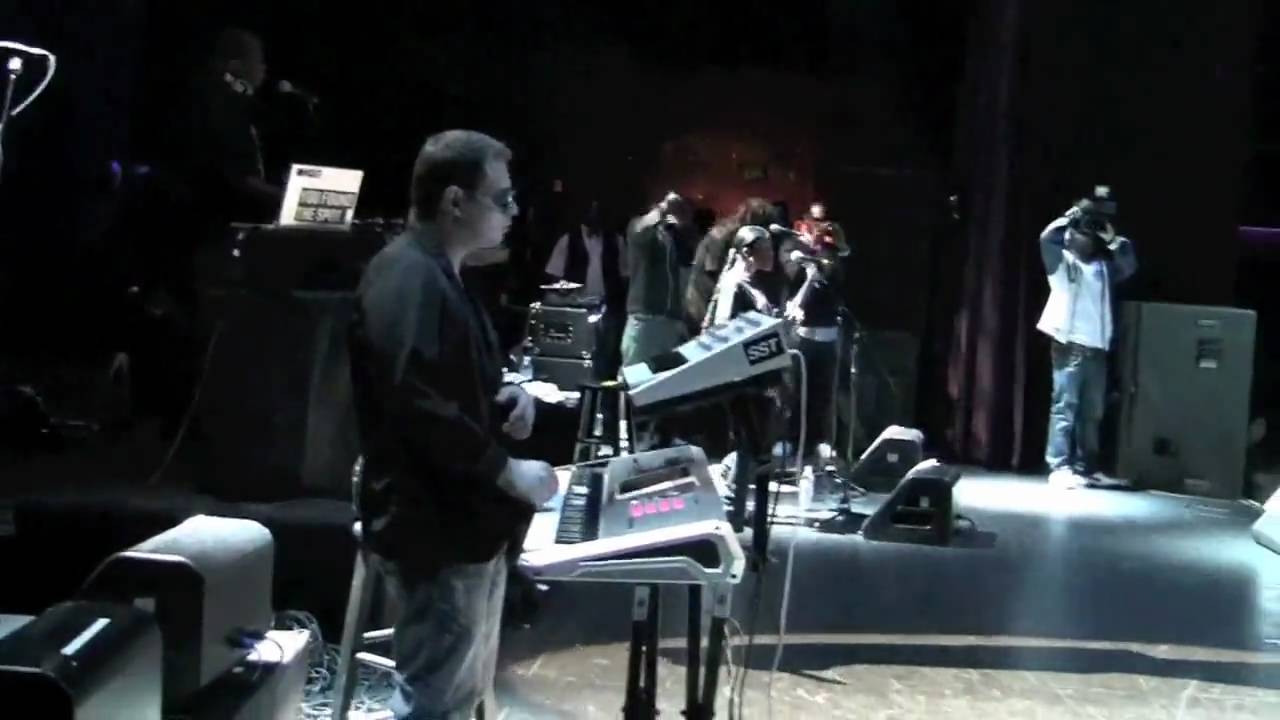 Big Boi feat. Vonnegutt & Scott Storch "Follow Us" & "Shutterbug"