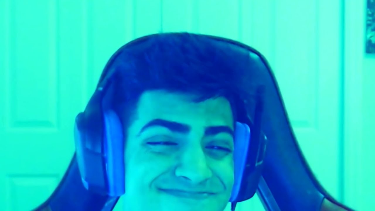 [YTP]- Skeppy makes a Q&Q and hates his fans