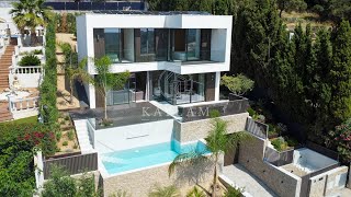 EXCEPTIONAL LUXURY VILLA WITH STUNNING SEA VIEWS