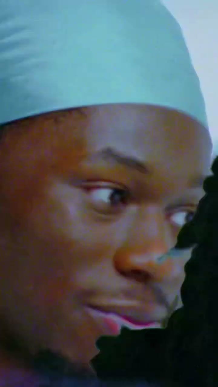 LA MELO EST GANGX 01.12