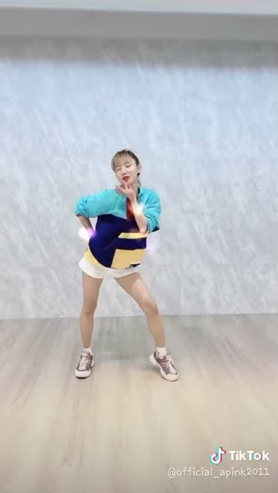 Apink Namjoo doing (G)-Idle Dumdi dumdi on Tiktok