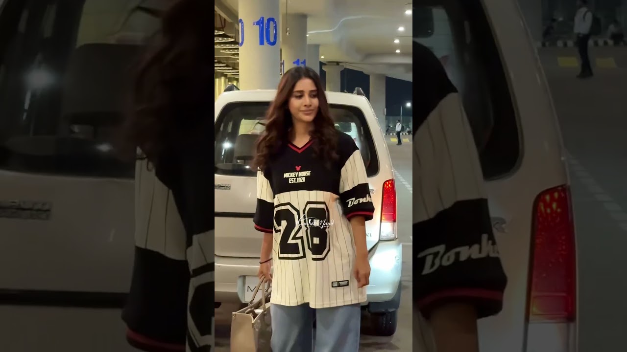 Nabha natesh papped arriving in city hyd