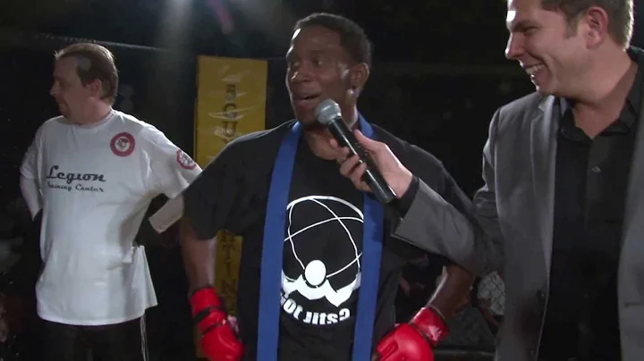 Cage Wars 14 -- Clayton Holmes vs Joe Claudio