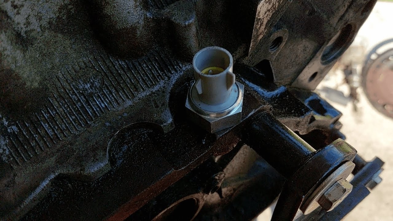 Five Minute Fix 11 Knock Sensor Replacement 1993 F250 302 5.0 YouTube