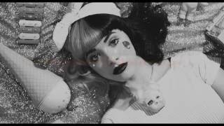 Video thumbnail of "Set Fire To The Third Bar   Melanie Martinez [Lyrics + Traducida]"