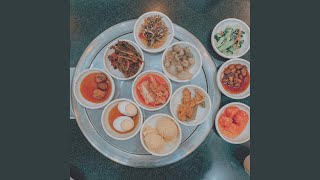 Understated Classic Diners