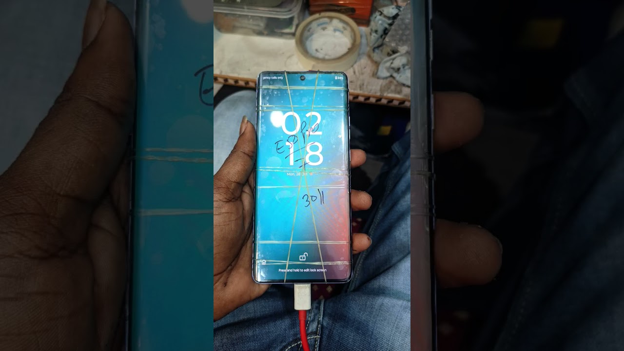 moto edge 50 pro display change 