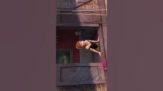 Similar scenes from the two movies #frozen #frozen2