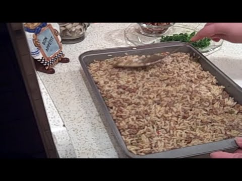 How to Make Cajun Rice Dressing