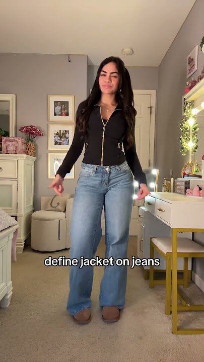 Define jackets on on leggings will forever be my fav!! #ootd #dressootd #dresses #outfitideas #dress