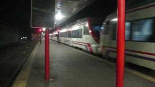 Afortunado Triple Cruce De Trenes En Barcelona Plaça De Catalunya