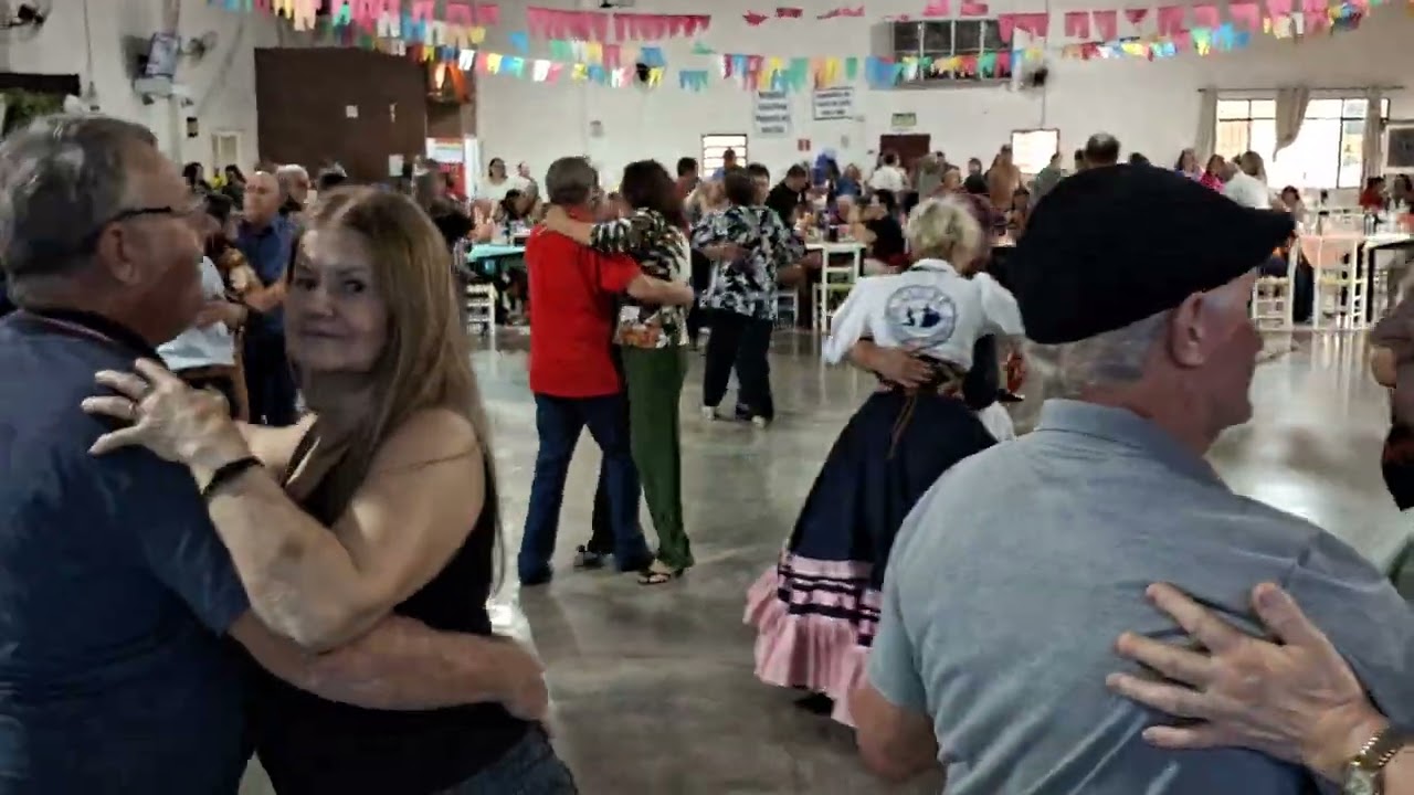 grande matine no clube do Vovô em São João no Paraná(com marcos e margarida)
