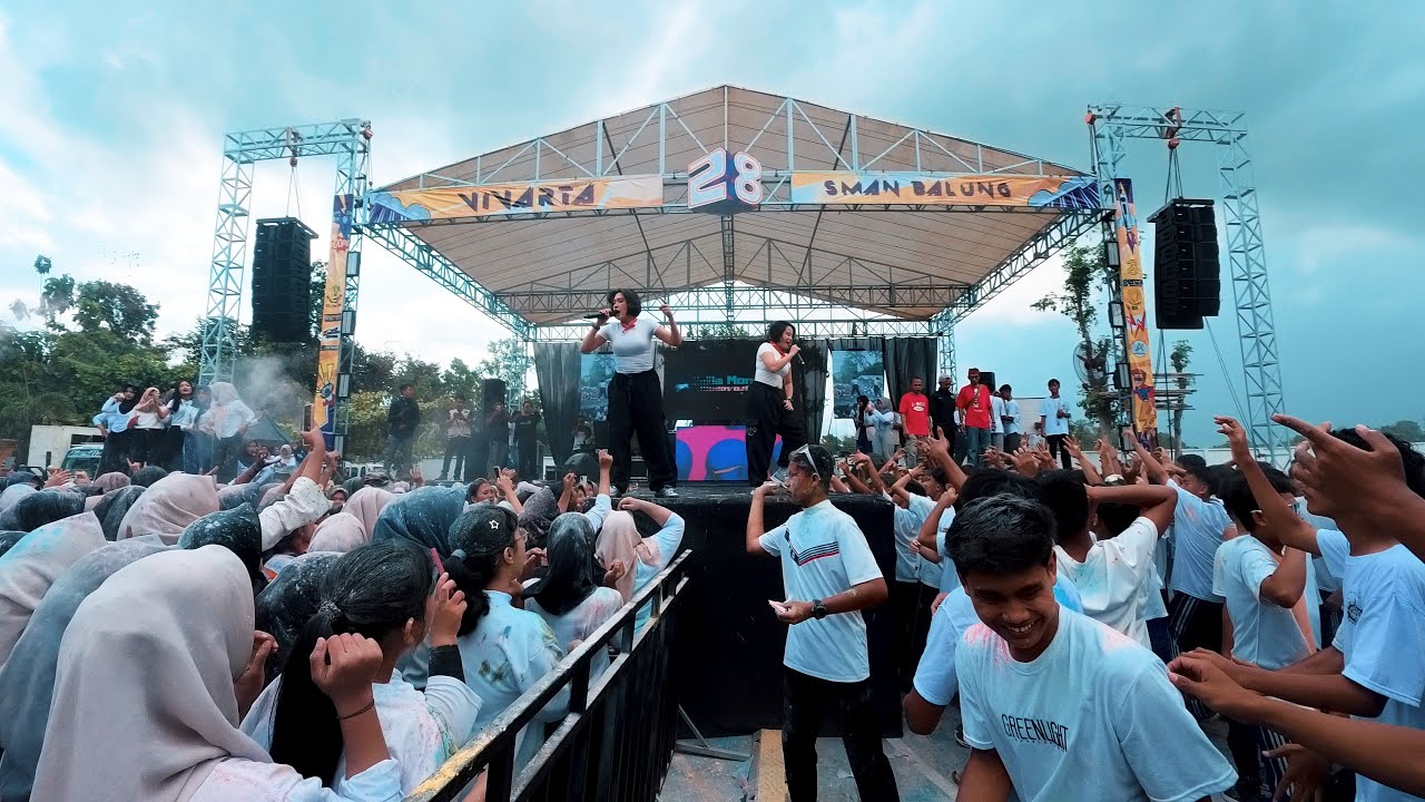 LIVE DJ GEMOY X DELLA MONICA RUNGKAD  SMAN 1 BALUNG JEMBER