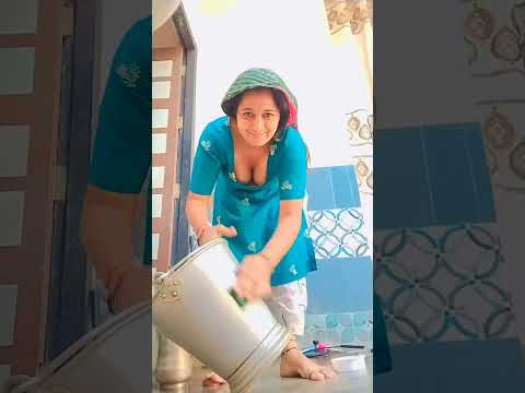 Desi dailylife #shorts #tasteofindia #viral #downblouse #suhanarecordchannel #meenurajofficial (3)