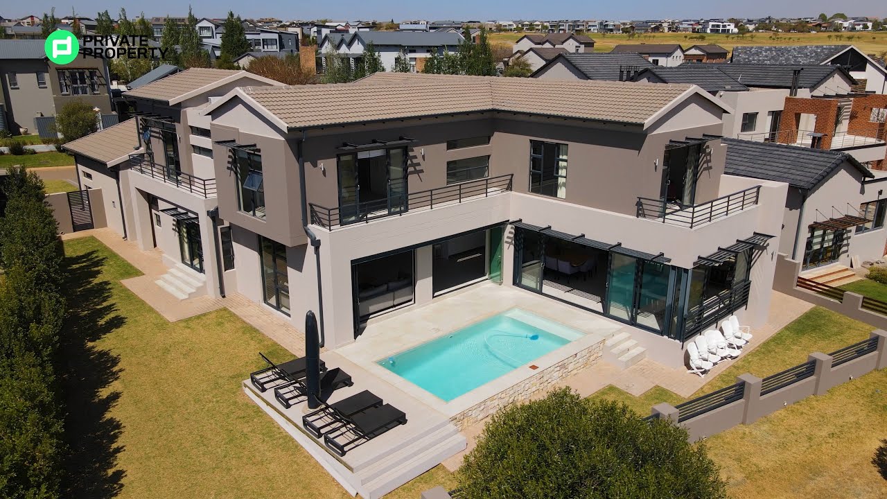 WHAT YOU GET AT COPPERLEAF GOLF AND COUNTRY ESTATE FOR R8 700 000