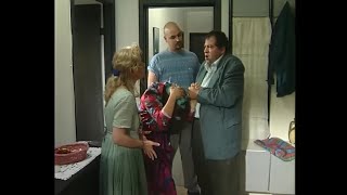 İtilmiş Kakılmışın İş Yerini Bastı - Yasemince