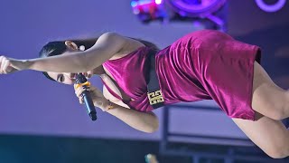 ROSA VALEN TAMPIL SEKSI DAN ENERJIK