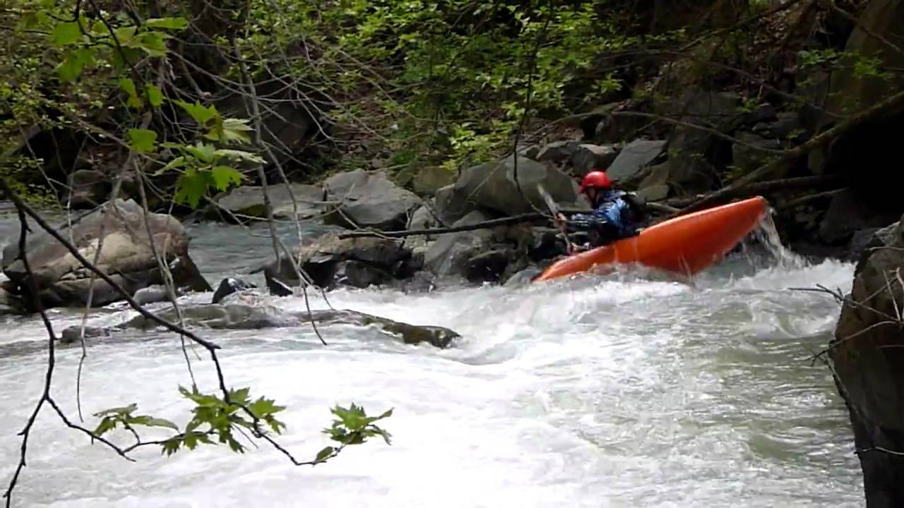 Kayaking Karpenisiotis river. Thomopoulos @ LoukoSiphon