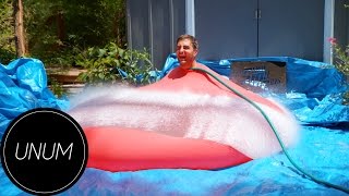 The Slow Mo Guys на Русском (Выпуск # 39) - Парень из пузыря (4К)