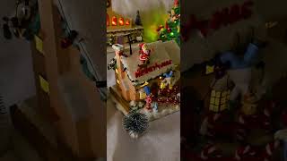 The Simpsons Christmas Village released by Hawthorne circa 2004-2005 Enjoy! 🎄🎁🎅☃️