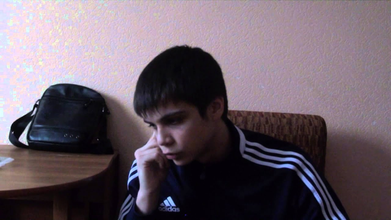 костя романов. простой парень. пока обычный пацан. парень. парень 16 лет обычный.