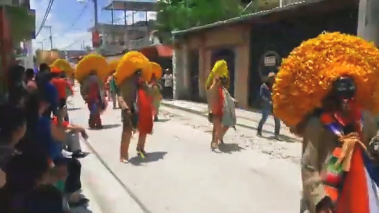 Pendón en Tixtla Guerrero en honor a la virgen de la Natividad YouTube Pendón en Tixtla Guerrero en honor a la virgen de la Natividad YouTube
