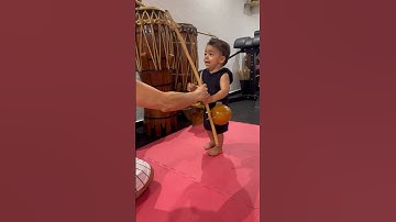 O primeiro berimbau do meu filho ❤️