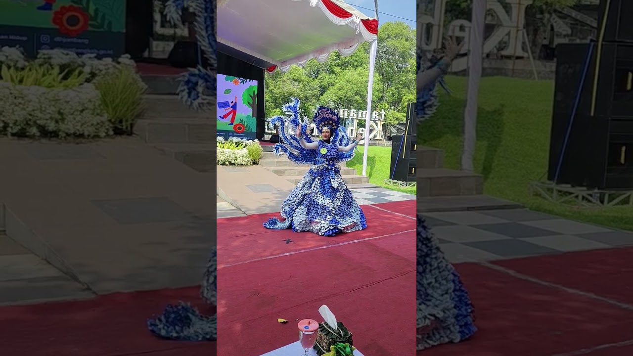 Lomba kostum daur ulang se Jombang 2025