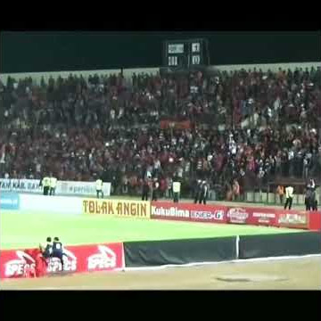 GILA MERINDING!!! JAK MANIA BERGEMURUH SINDIR LAWAN