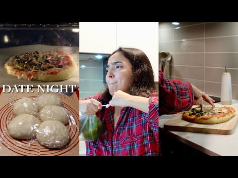 making homemade pizza's! *DATE NIGHT*