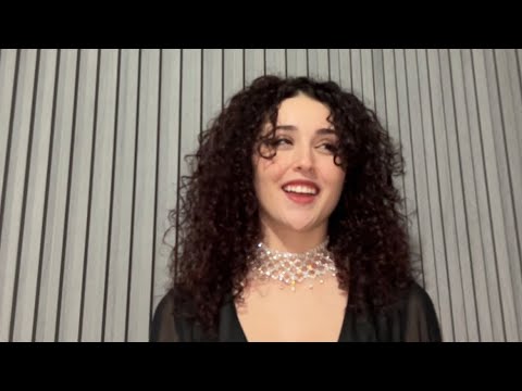 البنت سنة ١٩٧٠  البنت اليوم الأوضة المنسية مش فارقة معاي مع الكلمات