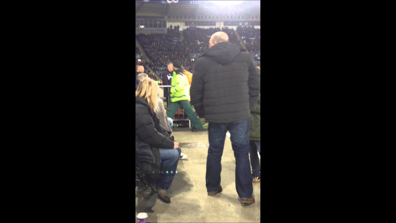 Nigel Pearson tells fans to f**k off and die