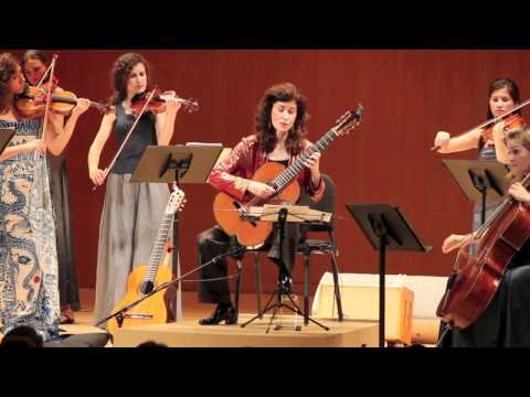 Sharon Isbin Performs Famous Vivaldi Guitar Adagio (2 of 3)