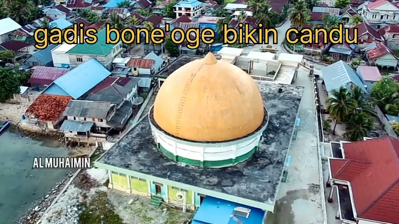 Gadis boneoge bikin candu 