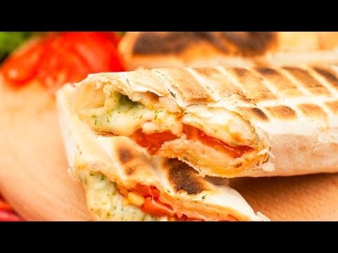 Video: Suluguni Fritto Con Pomodori