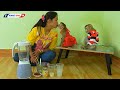 Sweet Heart Monkey | Baby Luna Kissing Mom While Wait Drink Strawberry Juice