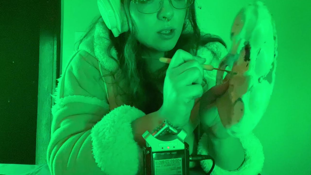 ASMR Paint Palette Cleaning With Light Whispering
