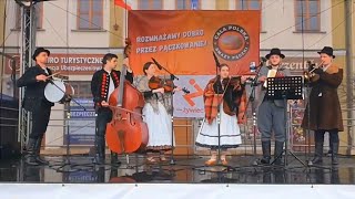 All of Poland is frying doughnuts - 5th Final in Żywiec.💒💑🥞❤️🪗👻🏃🎊💃🎻🌲