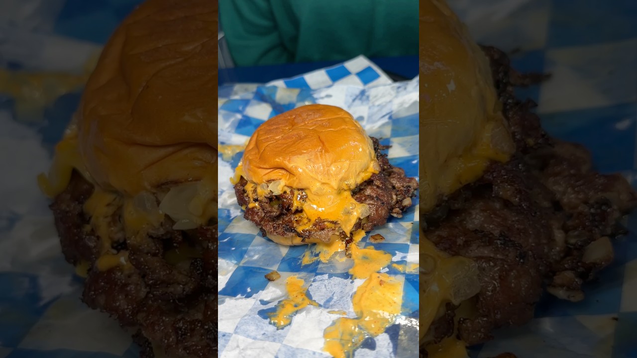 The SMASH BURGERS at Flippin Buns in Hicksville, NY on Long Island are 🔥! Cheap too!  #DEVOURPOWER