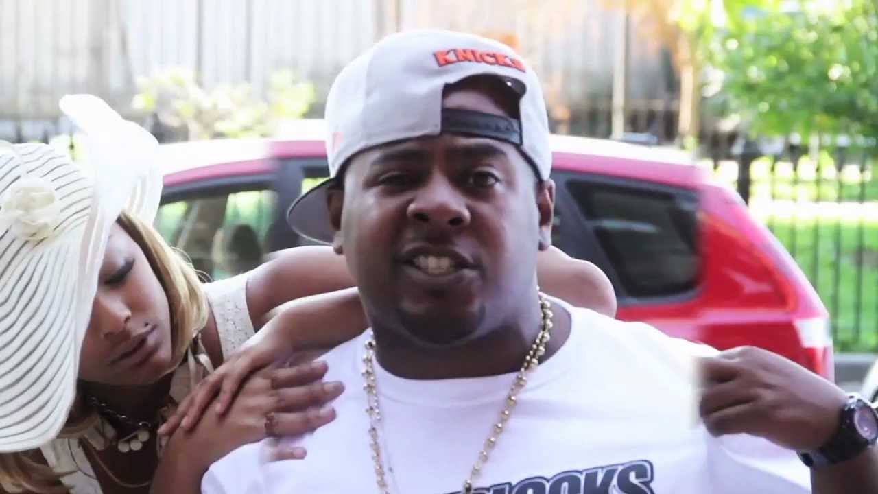 The BackBlocks f/ General Steele - We Keep Pushin'