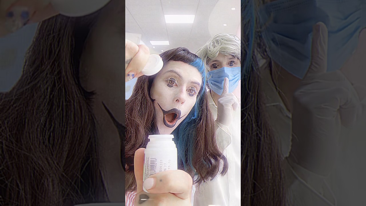ASMR 3 🌈 Examen médico 🩺 tienes algo en el oído! #malcriada #asmr #dreamcore