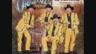 Watch Los Originales De San Juan Fiesta En Mi Sepultura video